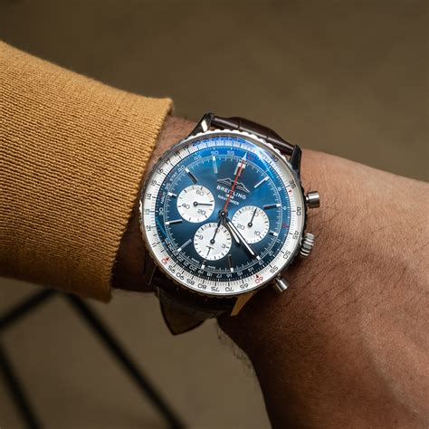 breitling navitimer braunes band|New Breitling Navitimer B01 Hands.